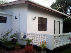 Caye Manje Holiday Lodge