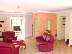 Villa With 4 Bedrooms in Roquemaure, With Private Pool, Enclosed Garde