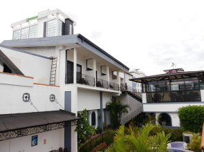 Santo Tomas Hotel