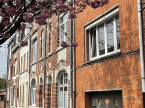 Belle maison avec grand jardin et garage