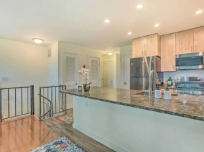 Sun-lit Vernon Condo < 2 Mi to Ski Resort!