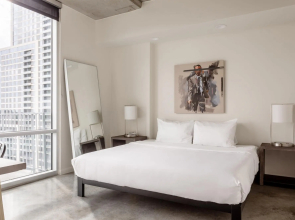 Austin Modern 1BD 1BA 2nd Street District Apartment