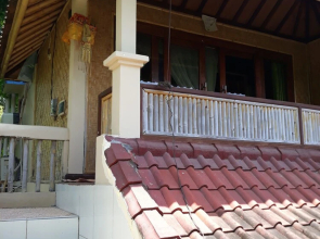 Om Shanti Cottages
