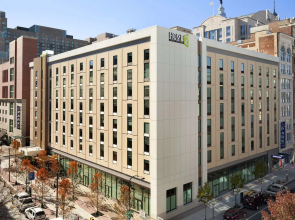 Home2 Suites by Hilton Philadelphia - Convention Center, PA