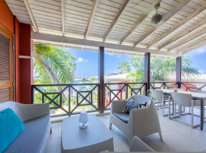 Tropical Escape With Pool and Ocean Views