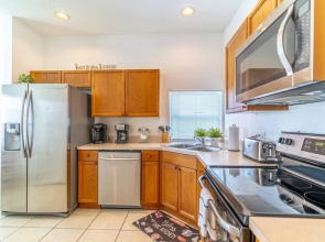 8118 Windsor Palms