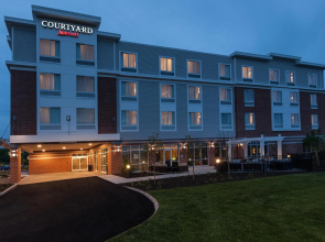Courtyard by Marriott Boston Littleton