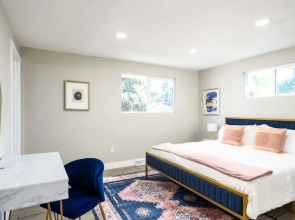 Gorgeous- 4 King Beds Near Den w Large Game Room