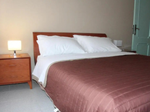 Ari B&B