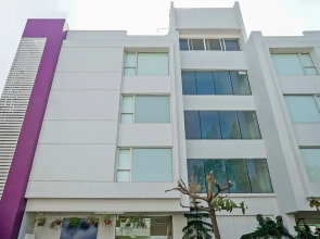 Brooks Manor Service Apartments