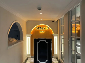 Le Bonheur Hotel