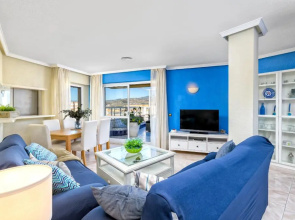 Spectacular Views Penthouse In 1St Line Beach