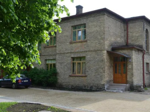 Arina House