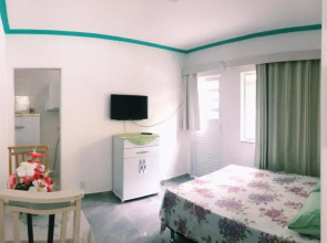 Suíte com cozinha no quintal da casa