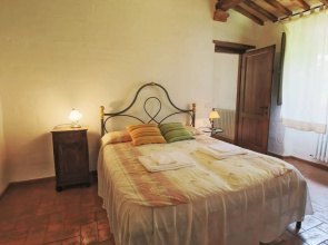 Farmhouse in Proceno With Panoramic Pool