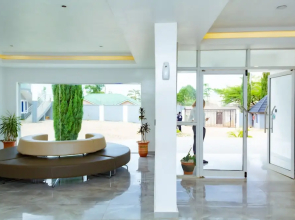 The Point Hotel and Suites
