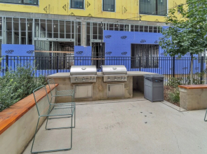 Chic 1-bed In Vibrant Optimist Park 1 Bedroom Apts by RedAwning