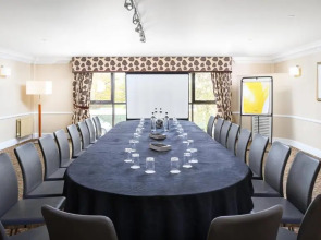 voco Oxford Spires by IHG