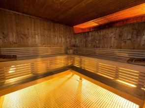 Mövenpick Grand Al Bustan Dubai