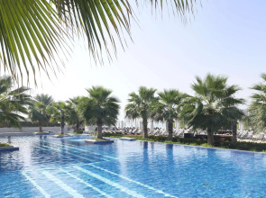 Отель Fairmont Bab Al Bahr