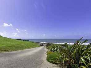 Stables Croyde 4 Bedrooms, Sleeps 8, Sea & Beach Views