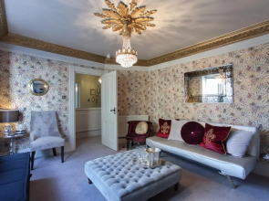 Wonderland House