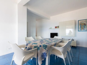 Apartment With 4 Bedrooms in Piano di Trappeto, With Wonderful sea Vie