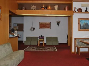 Hotel Mae'