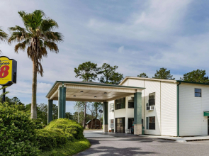 Super 8 by Wyndham Kinder/Coushatta near Casino