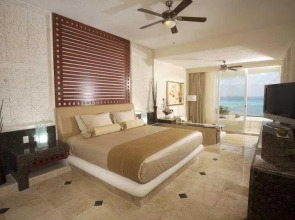 Unik Island Resort & Spa