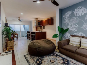 Relajante Y Céntrico Condo!