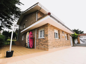 Loredo Surf House