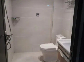 Cangnan Crescent Hotel