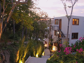 Casa Mauna Suites & Breakfasts