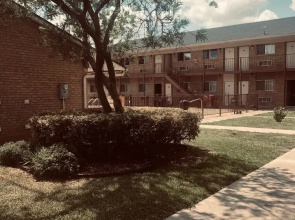 Hallmark Inn and Suites