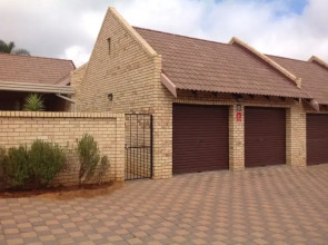 Fully Furnished Pentagon Park