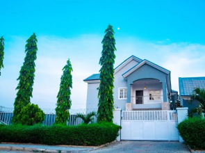 Enland Suites & Apartments