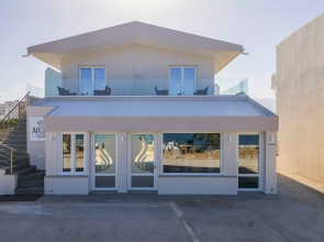Alexia Seaview Apartments