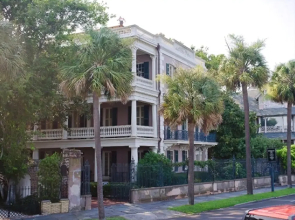 21 East Battery Bed & Breakfast