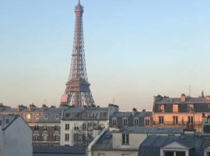 Chic Flat for 2 With Eiffel Tower Views