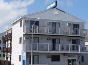 Jonathan's Hotel