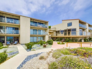 Ocean View Condo Located on The Bluff features EV Charging and Spa SBTC112 by RedAwning