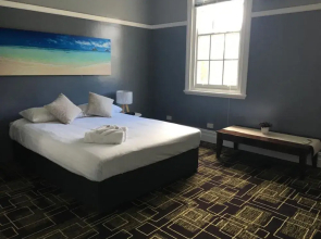 Swansea Hotel