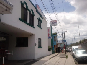 Hotel El 2000