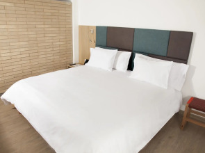 Viaggio Teleport Suites