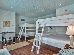 Sand Between Your Toes 6 Bedroom Holiday Home by Five Star Properties
