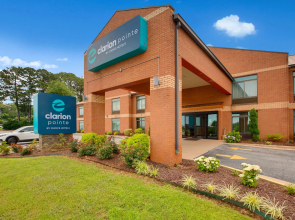 Clarion Pointe Atlanta Airport College Park