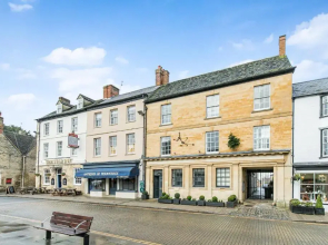 Oxfordshire Living - The Spencer Apartment - Woodstock