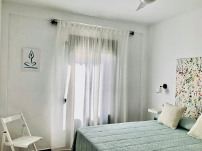 Bonito piso céntrico con WIFI, parking y terraza