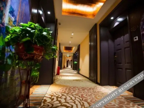 Honglilai Xixili Theme Hotel (Leshan High Speed Railway Station)